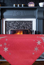 Laden Sie das Bild in den Galerie-Viewer, KAMACA Tischdecke Mitteldecke 85x85 cm mit filigraner Stickerei Küche Esstisch Tisch Dekoration Eyecatcher in Herbst Winter Weihnachten (Tannenbäume rot)