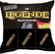 Laden Sie das Bild in den Galerie-Viewer, Dekokissen RENTNER Kissen mit 3 Taschen zum selber Befüllen Größe 43x43 cm tolles Geschenk für einen lieben Menschen Ruhestand
