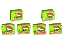 Laden Sie das Bild in den Galerie-Viewer, KAMACA 6er Set Geschenktaschen Papier Geschenktüten mit Weihnachtsmotiv Weihnachtstüte mit lustigem Spruch Weihnachten Nikolaus (6er Set Festtags-Muffel HxBxT 21 x 27 x 10)
