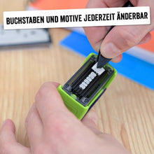 Laden Sie das Bild in den Galerie-Viewer, Trodat Stempel Deine Dinge für Kinder, Stempelset zum Selbst Gestalten – 3 Zeilen, Deutsch, Selbstfärbend, Textilstempel Waschmaschinenfest, 38 x 14 mm, Abdruck Schwarz, inklusive Zubehör
