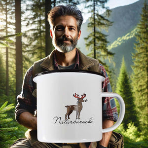 KAMACA Emaille Becher mit Spruch leichte und robuste Tasse 450 ml für Abenteuer Alltag Camping  Outdoor Wandern Trekking Campen Kaffeetasse Kaffeebecher (Emaille Tasse Naturbursche)