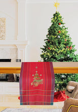 Laden Sie das Bild in den Galerie-Viewer, Tischläufer 40x90 cm WEIHNACHTSBAUM in rot kariert mit bezaubernder Stickerei in gold und grün - ein Eyecatcher in Herbst Winter Weihnachten
