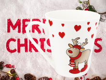 Laden Sie das Bild in den Galerie-Viewer, KAMACA Kaffeebecher Becher Tasse Weihnachtstasse für einen lieben Menschen tolles Geschenk Kollegen Büro Alltag Winter Weihnachten (Süßes Rentier)
