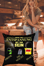 Laden Sie das Bild in den Galerie-Viewer, Originelles Dekokissen MÖGE DIE ENTSPANNUNG MIT DIR SEIN Kissen mit 3 Taschen zum selber Befüllen Größe 43x43 cm tolles Geschenk für ein gelungen Sofaabend Filmabend Öko Tex
