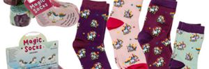 KAMACA 4er Set Paar Magische Socken für Kinder Kindersocken mit Baumwolle Party Mitgebsel Kindergeburtstag Magic Socks (4er Set Kindersocken Comic Einhorn)