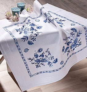 Stickpackung BLUMEN IN BLAU Tischdecke 80x80 cm Spannstich vorgezeichnet Baumwolle komplettes Stickset mit Stickvorlage